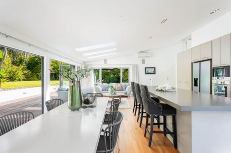 Photo of property in 40 Kittiwake Drive, Schnapper Rock, Auckland, 0632