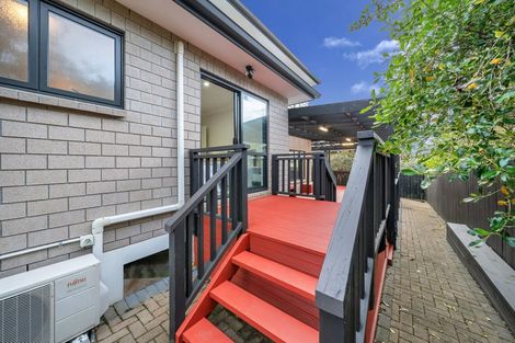 Photo of property in 29 Midhurst Avenue, Henderson, Auckland, 0612