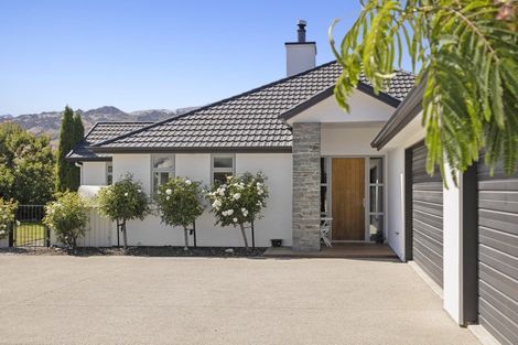 Photo of property in 22 Ethereal Crescent, Mount Pisa, Cromwell, 9383