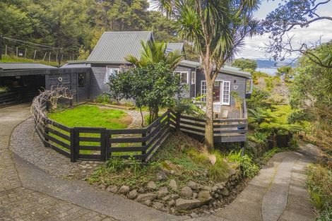 Photo of property in 5b Pohutukawa Grove, Whitianga, 3510