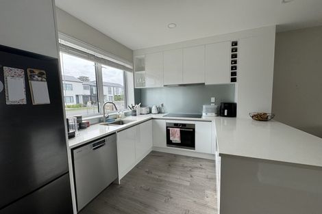 Photo of property in 221 Jack Lachlan Drive, Beachlands, Auckland, 2018