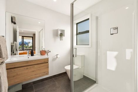 Photo of property in 1 Smitham Drive, Cromwell, 9310