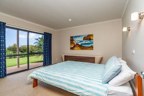 Photo of property in 381 Cove Road, Waipu, 0582