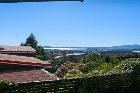 Photo of property in 2 Exeter Place, Tihiotonga, Rotorua, 3015