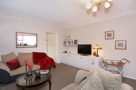 Photo of property in 10 Rainforth Street, Roslyn, Palmerston North, 4414