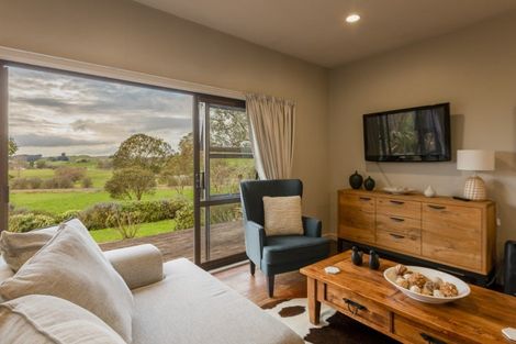 Photo of property in 101 Racecourse Road, Waipawa, Otane, 4277