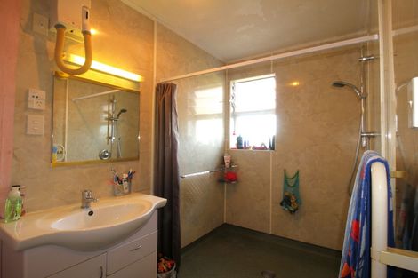 Photo of property in 8 Fox Place, Cloverlea, Palmerston North, 4412