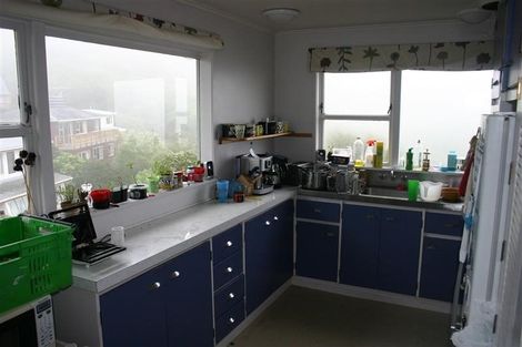 Photo of property in 1 Flint Way, Northland, Wellington, 6012