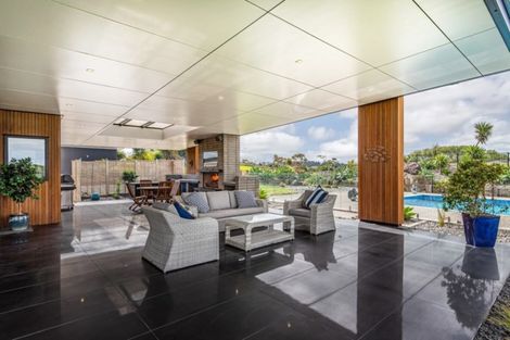 Photo of property in 14 Tuparekura Road, South Head, Helensville, 0874