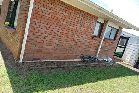 Photo of property in 24 Dianne Louise Drive, Half Moon Bay, Auckland, 2012