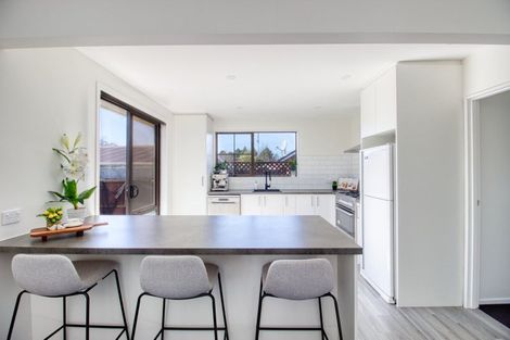 Photo of property in 2/10 Montclare Avenue, Ilam, Christchurch, 8041