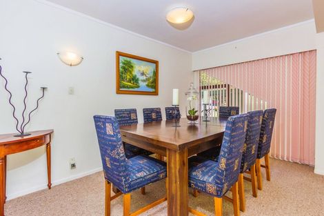 Photo of property in 1/7 Cezanne Place, New Lynn, Auckland, 0600