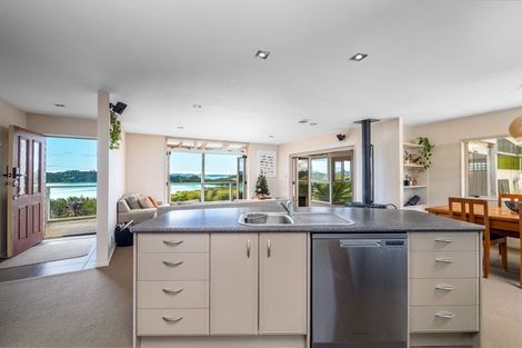 Photo of property in 9 Toi Track, Russell, 0272