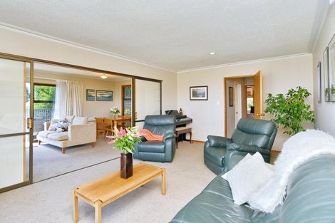 Photo of property in 2/56 Balmoral Lane, Redcliffs, Christchurch, 8081
