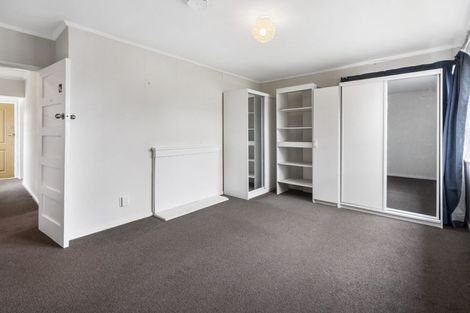 Photo of property in 65 Andrew Avenue, Roslyn, Palmerston North, 4414