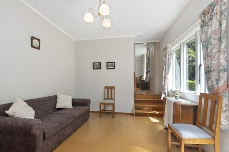 Photo of property in 103 Melbourne Road, Island Bay, Wellington, 6023