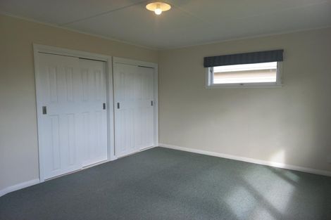 Photo of property in 12 Karu Crescent, Waikanae, 5036