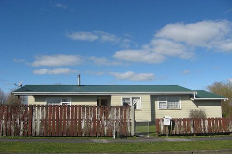 Photo of property in 8 Meads Place, Marton, 4710