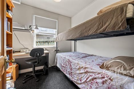 Photo of property in 10 Regent Street, Whakapirau, Maungaturoto, 0583