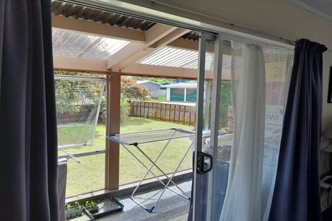 Photo of property in 9 Cypress Grove, Paraparaumu, 5032