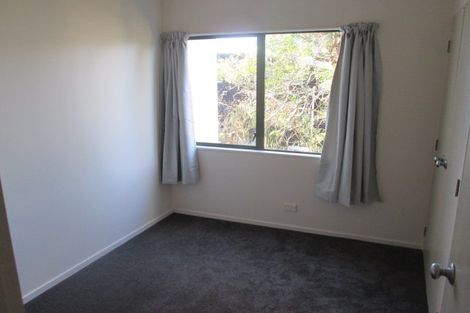 Photo of property in 12a Kiteroa Terrace, Rothesay Bay, Auckland, 0630
