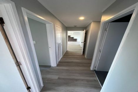 Photo of property in 7 Moncrieff Avenue, Clendon Park, Auckland, 2103