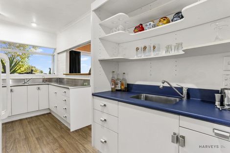 Photo of property in 94 Takahe Road, Titirangi, Auckland, 0604