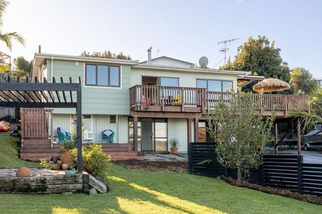 Photo of property in 26 Omokoroa Road, Omokoroa, 3114