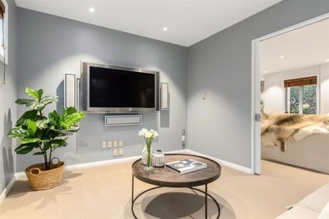 Photo of property in 20 Thornycroft Street, Fendalton, Christchurch, 8052