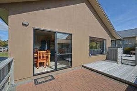 Photo of property in 9a Ormrod Grove, Riverstone Terraces, Upper Hutt, 5018