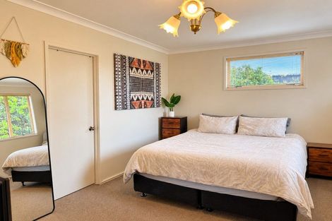 Photo of property in 25a Astley Avenue, New Lynn, Auckland, 0600