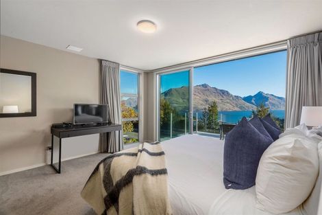 Photo of property in 4/25 Belfast Terrace, Queenstown, 9300