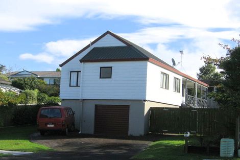 Photo of property in 50 Gosford Drive, Botany Downs, Auckland, 2010