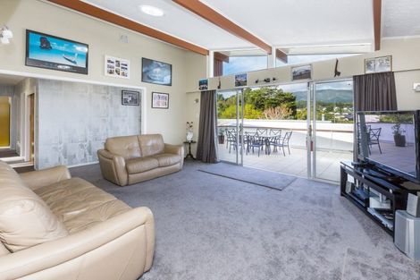 Photo of property in 19 Sunnyview Drive, Brown Owl, Upper Hutt, 5018