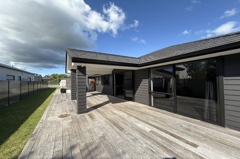 Photo of property in 39 Okaia Drive, Kinloch, Taupo, 3377