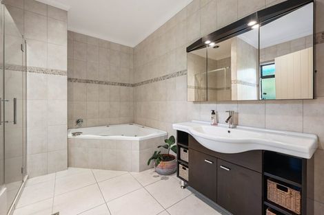 Photo of property in 11b Glen Cree Avenue, Rototuna, Hamilton, 3210