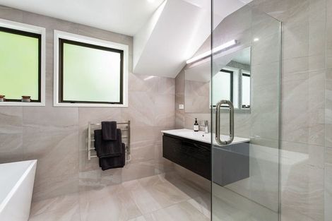 Photo of property in 2 Rembrandt Place, Burnside, Christchurch, 8053