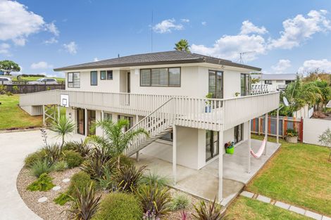 Photo of property in 84 Wharf Road, Clarks Beach, Pukekohe, 2679