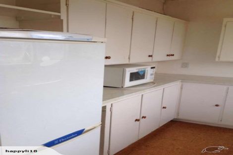 Photo of property in 38 Dellwood Avenue, Henderson, Auckland, 0612