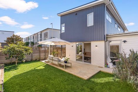 Photo of property in 91 Glidepath Road, Hobsonville, Auckland, 0616