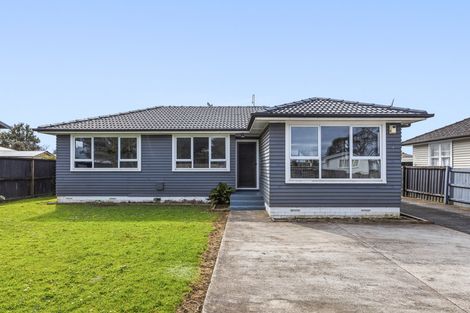 Photo of property in 29 Lavinia Crescent, Mangere East, Auckland, 2024