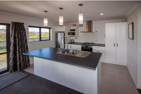 Photo of property in 212 Mark Avenue, Grenada Village, Wellington, 6037