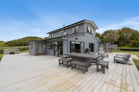Photo of property in 525 Valley Road, Kaiwaka, 0573