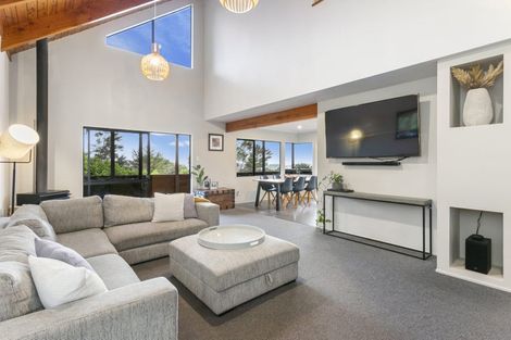 Photo of property in 60 Scott Road, Stanmore Bay, Whangaparaoa, 0932