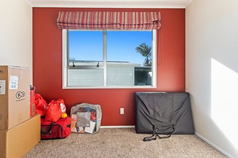 Photo of property in 35 Puriri Crescent, Edgecumbe, 3120