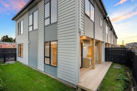 Photo of property in 27e Von Sturmer Street, Mangere East, Auckland, 2024