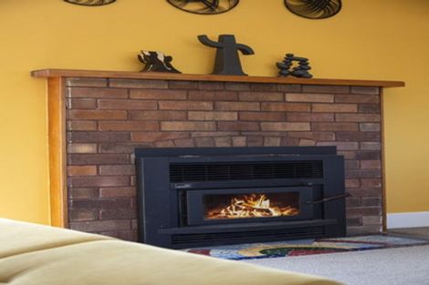 Photo of property in 17 Pine Street, New Lynn, Auckland, 0600