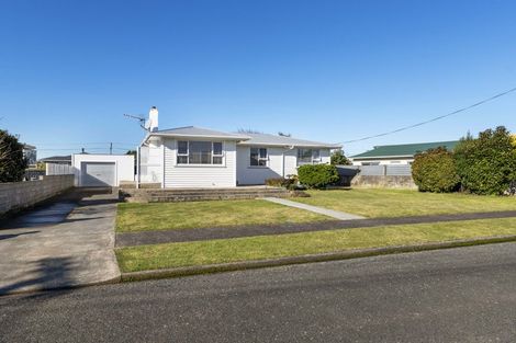 Photo of property in 22 Murray Avenue, Hawera, 4610