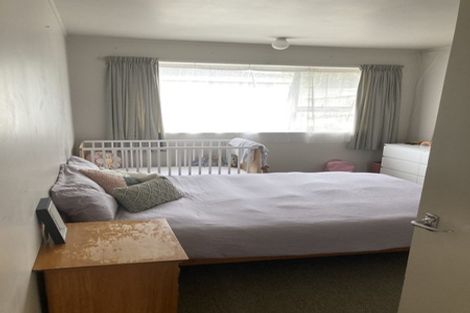 Photo of property in 5/28 Uxbridge Road, Mellons Bay, Auckland, 2014