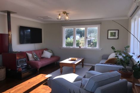 Photo of property in 51 Awaroa Road, Sunnyvale, Auckland, 0612
